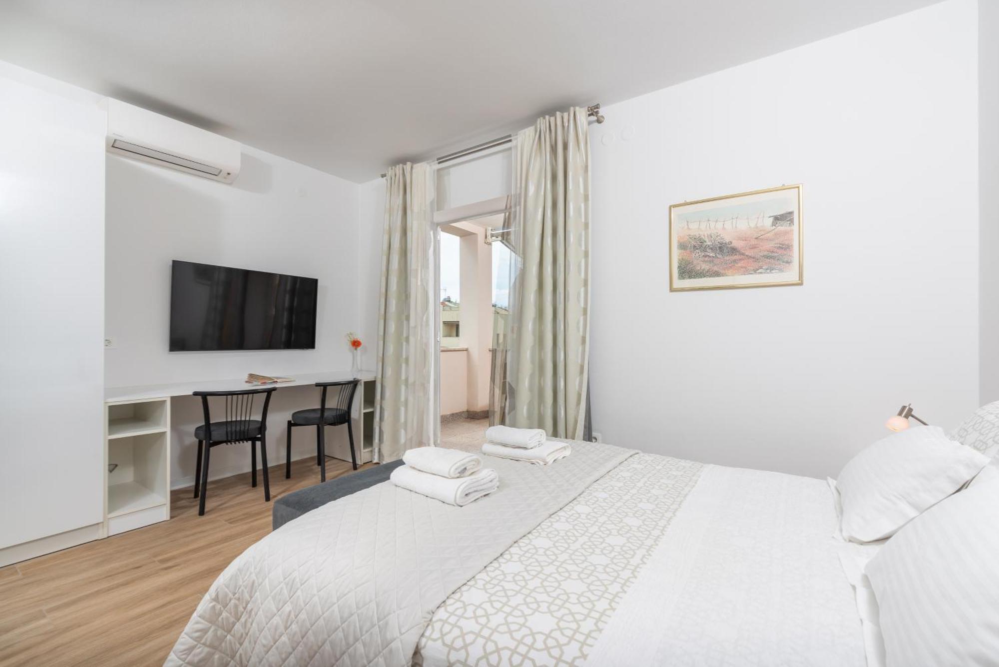 Apartments Viktor Poreč Eksteriør billede