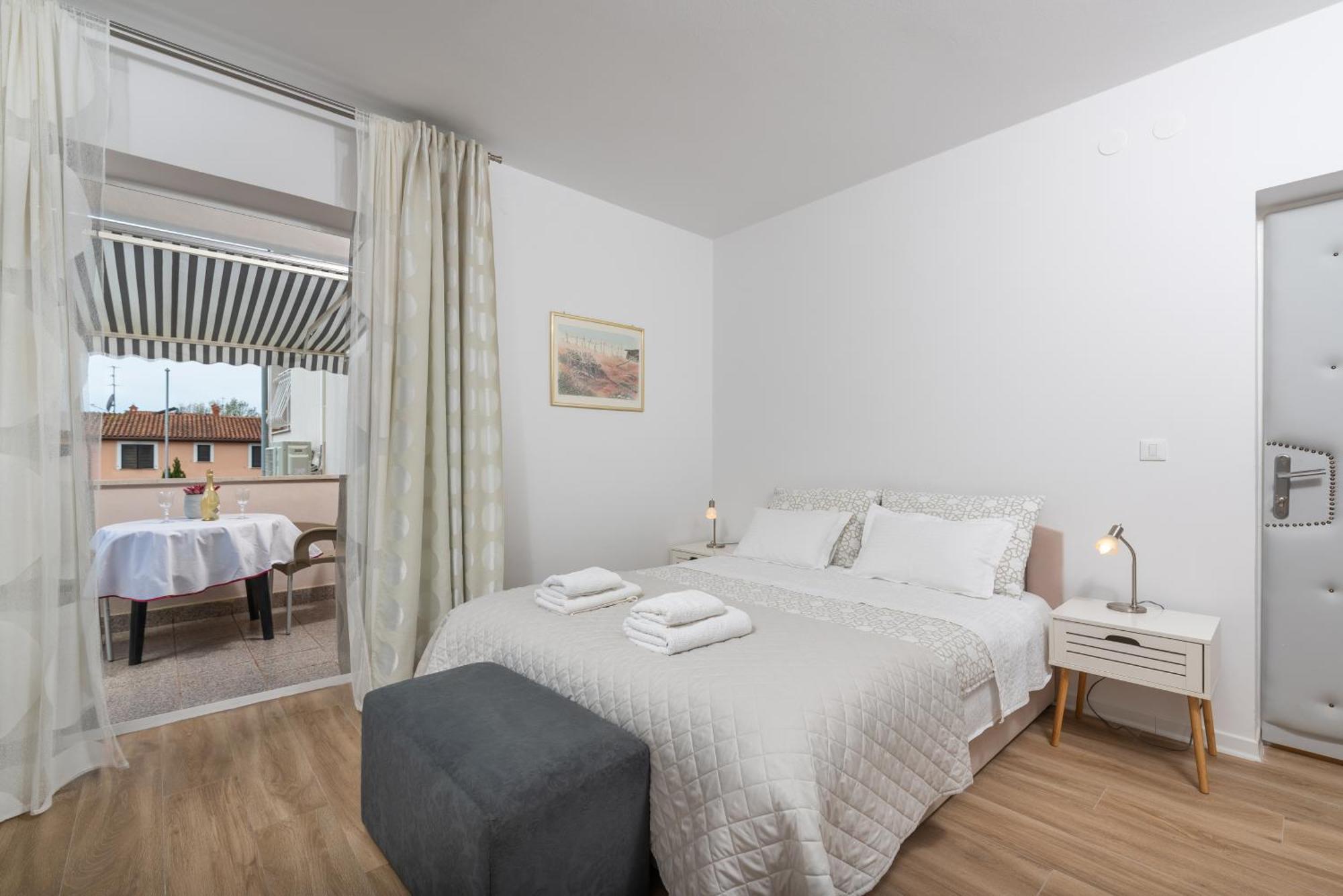 Apartments Viktor Poreč Eksteriør billede